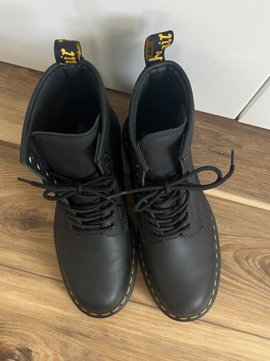 Men\'s Dr. Martens 1460 Slip Resistant Leather Lace Up Boots  -Size 11